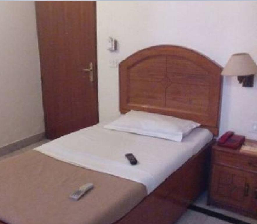 Mahalaxmi Plaza Hotel Faridabad Εξωτερικό φωτογραφία